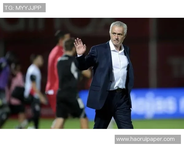 穆里尼奥带领足球星重新崛起的传奇之路与战术哲学解析